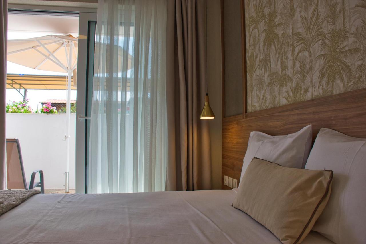 Astra Sarti Luxury Suites ภายนอก รูปภาพ