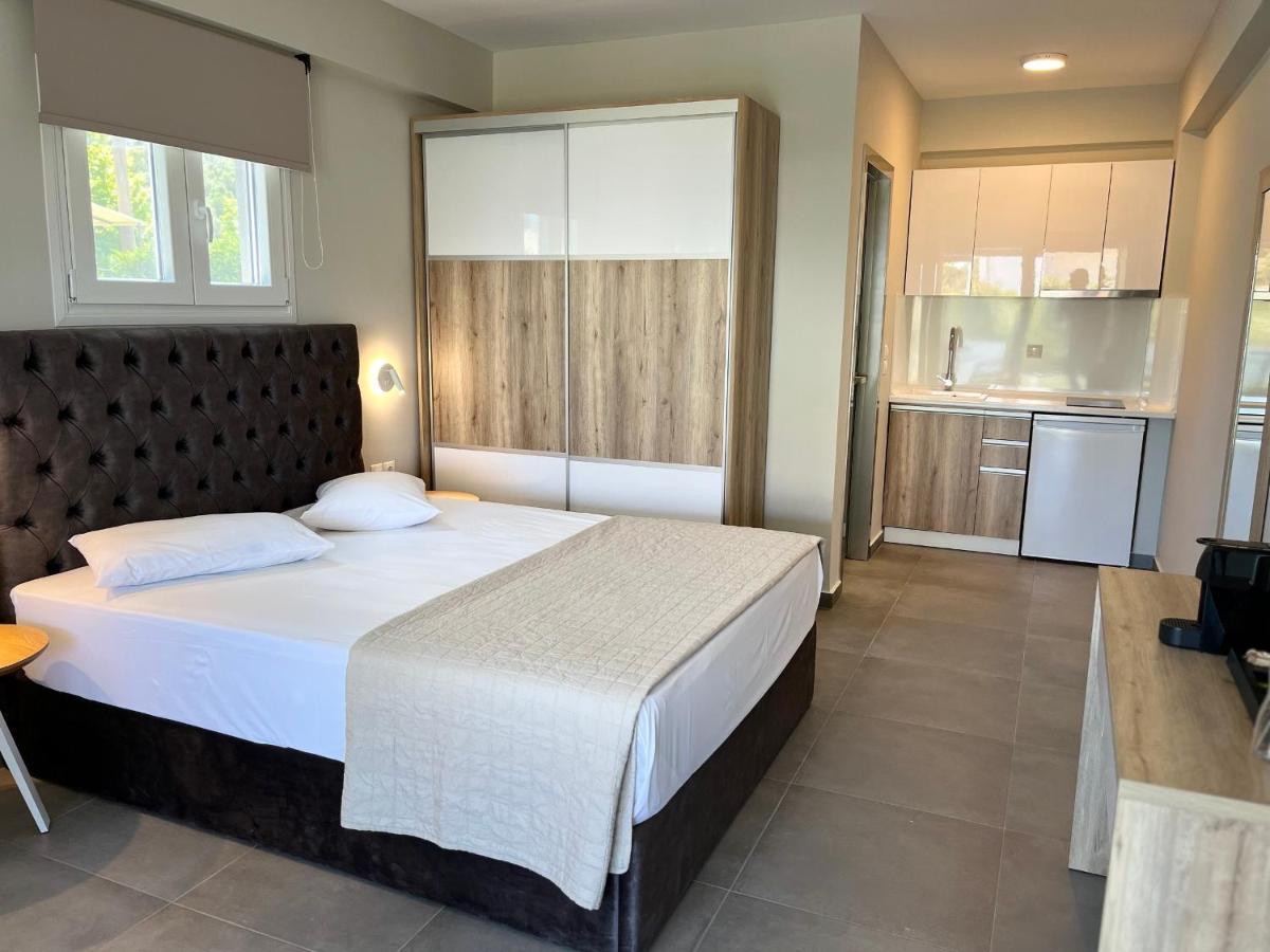 Astra Sarti Luxury Suites ภายนอก รูปภาพ